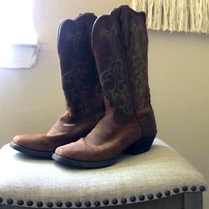 Women’s Justin Boots size 7 brown
